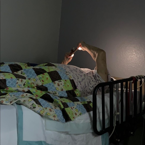 JAFRA Royal Jelly Milk Balm face cream - Picture 8 of 15